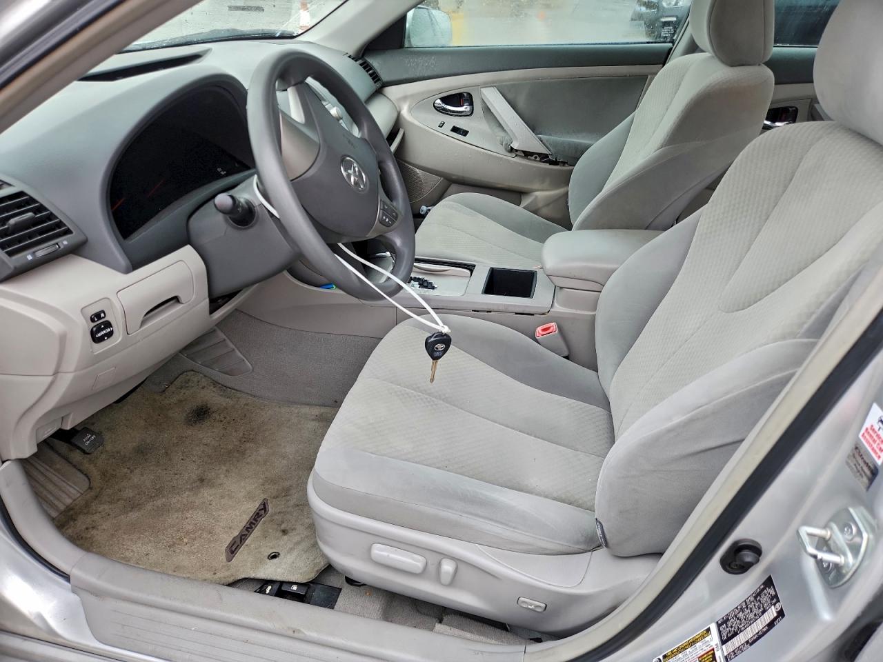 Lot #3311611233 2009 TOYOTA CAMRY SE