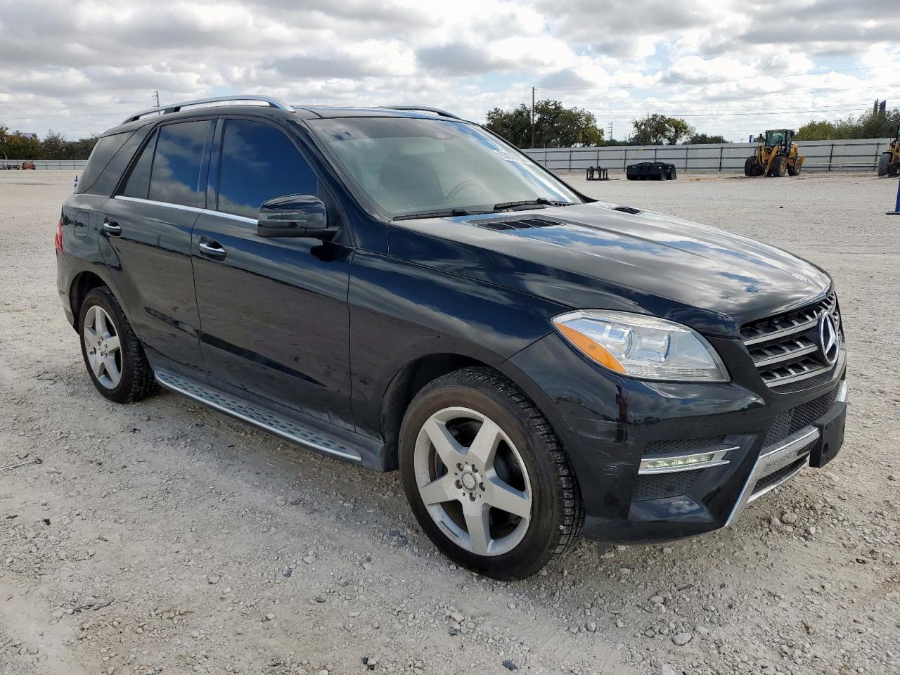 MERCEDES-BENZ M-CLASS 550 4MATIC