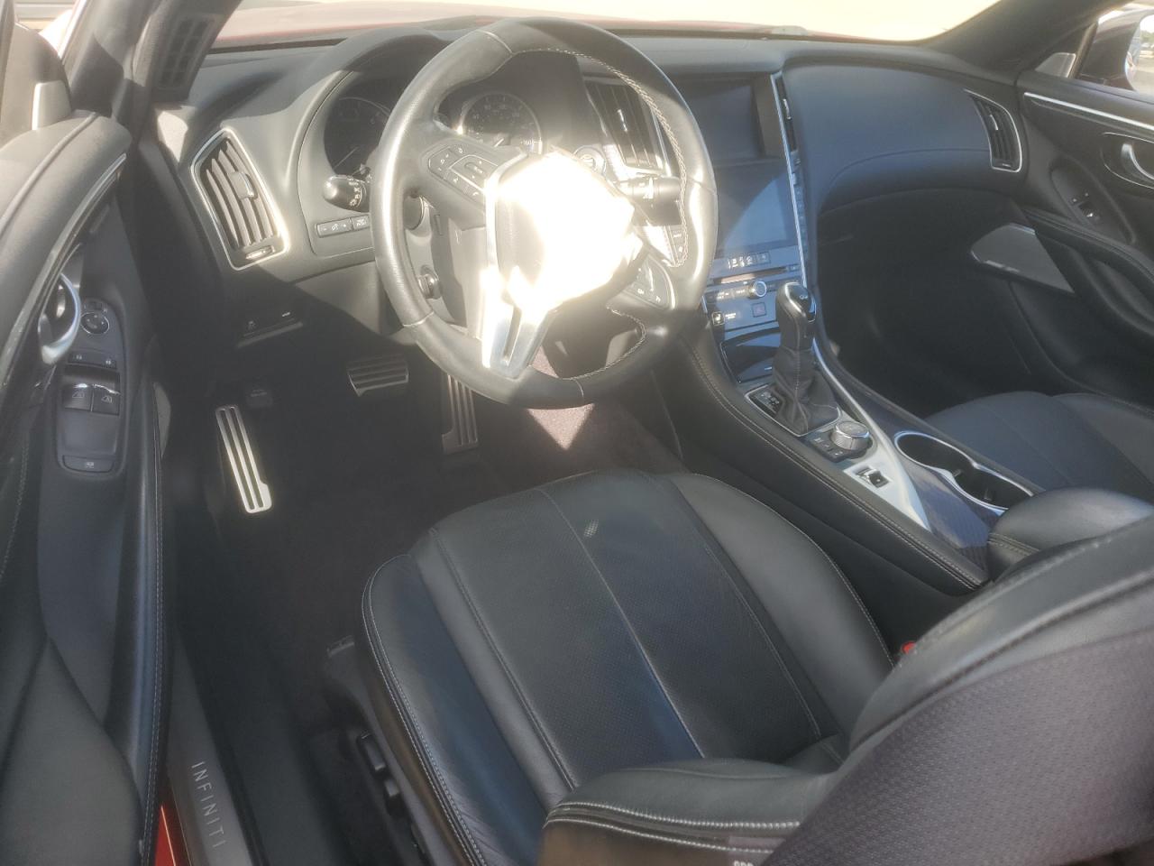 INFINITI Q60 RED SPORT 400