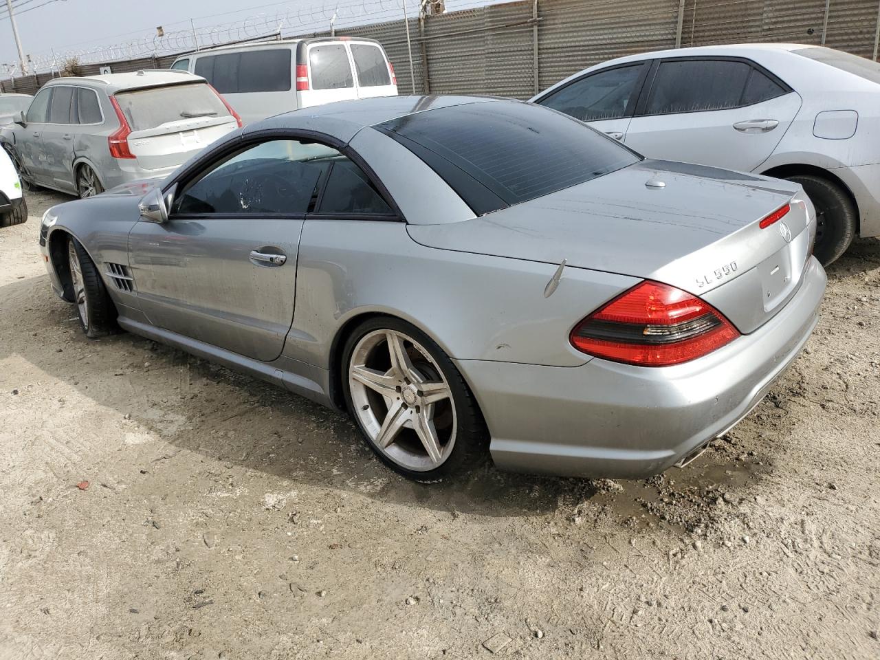 MERCEDES-BENZ SL-CLASS 550