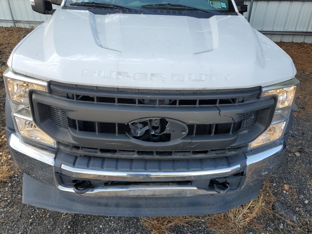 Lot #3302647104 2020 FORD F450 SUPER
