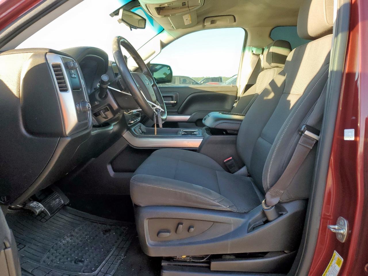 CHEVROLET SILVERADO C1500 LT