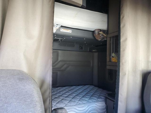 2010 FREIGHTLINER CASCADIA #3290329942