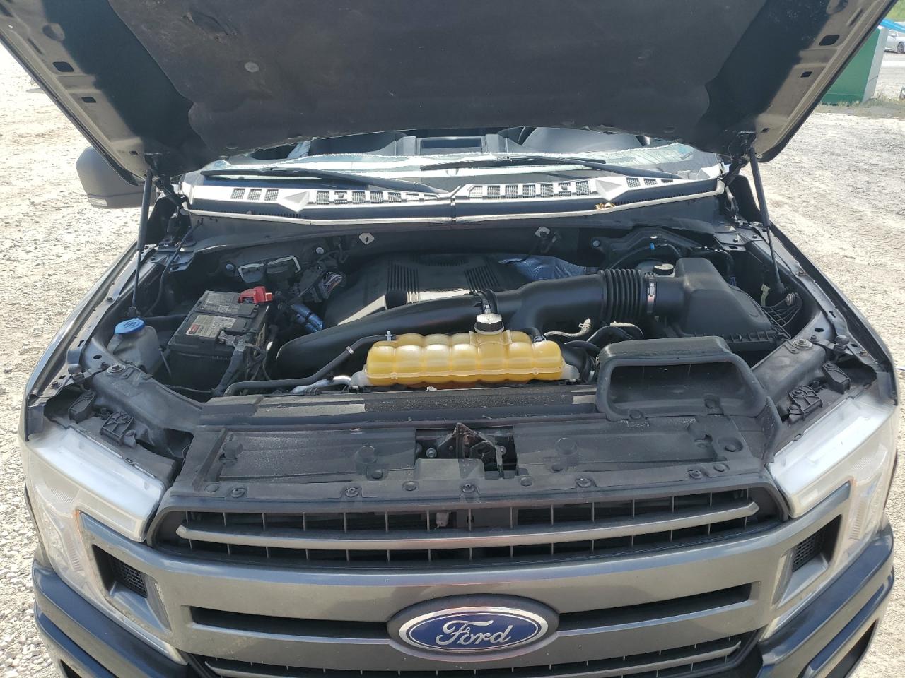 FORD F-150 SUPERCREW