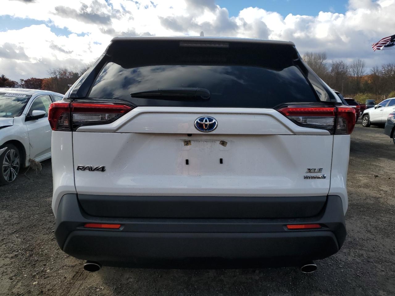 Lot #3302761344 2021 TOYOTA RAV4 XLE