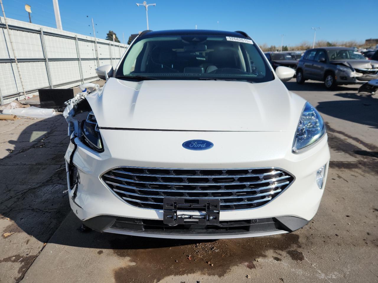 FORD ESCAPE TITANIUM