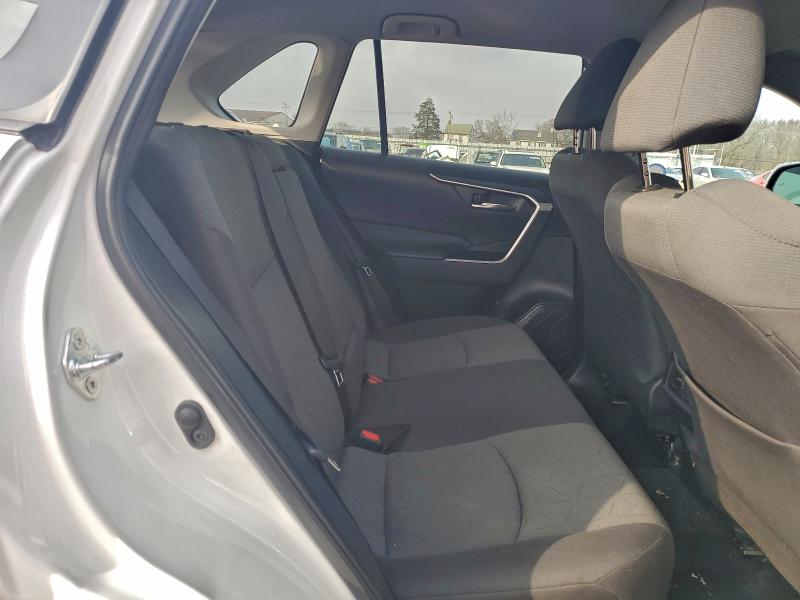 2022 TOYOTA RAV4 XLE #3316881075