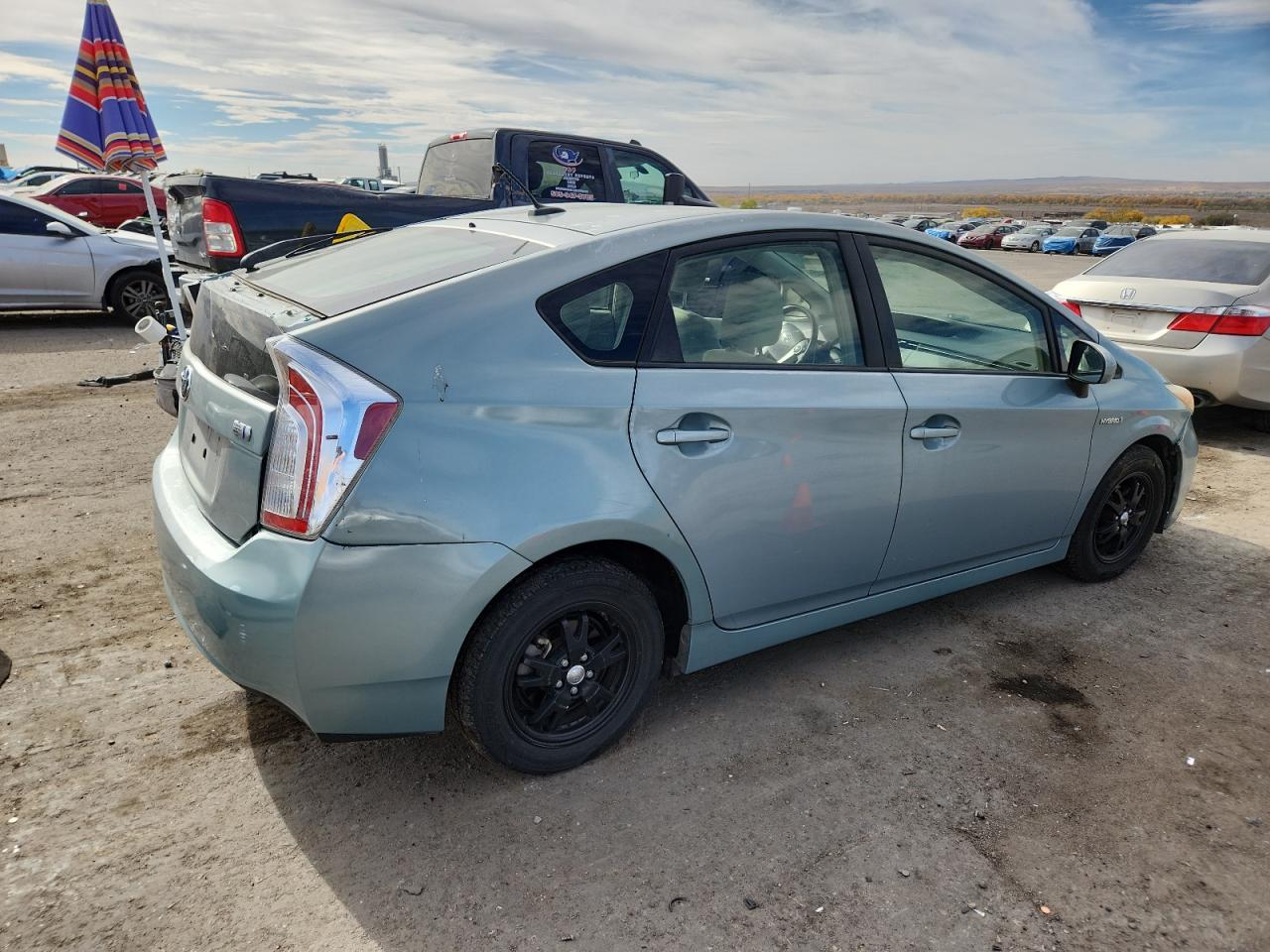 TOYOTA PRIUS