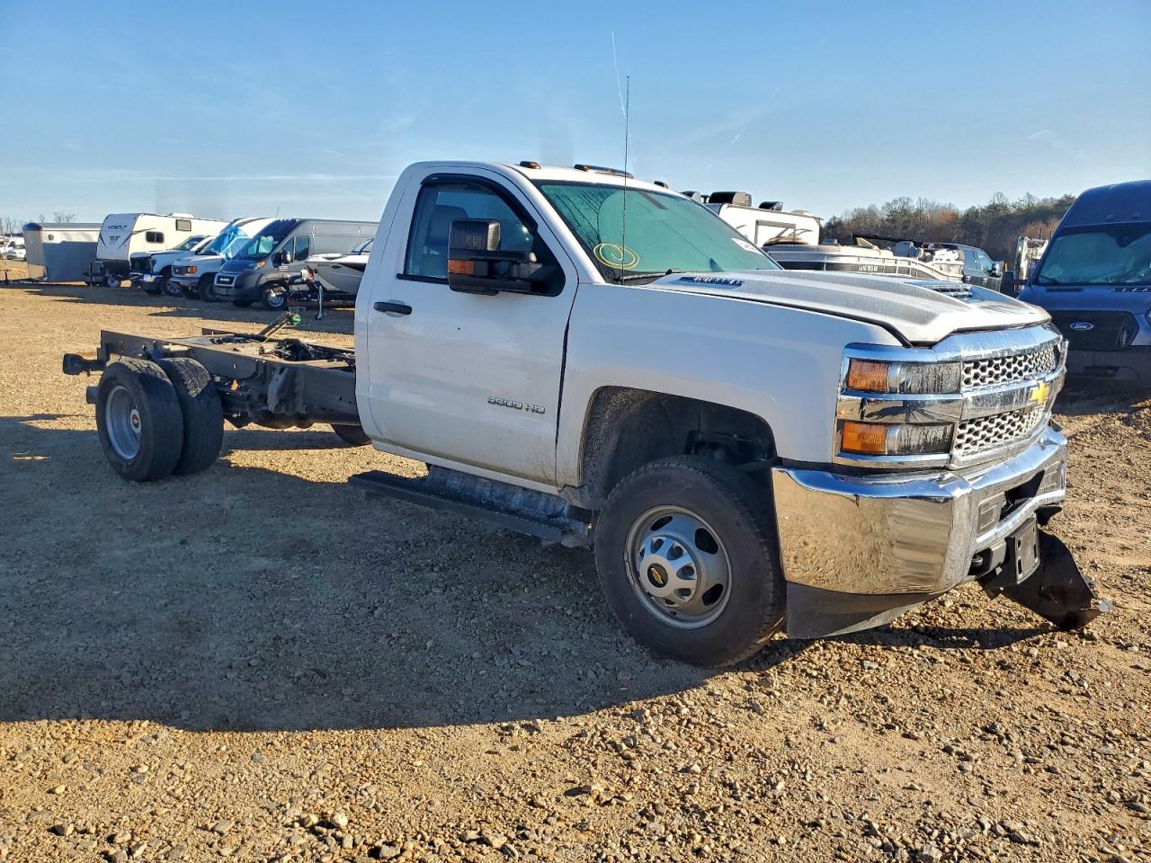 Lot #3297099518 2019 CHEVROLET 3500HD