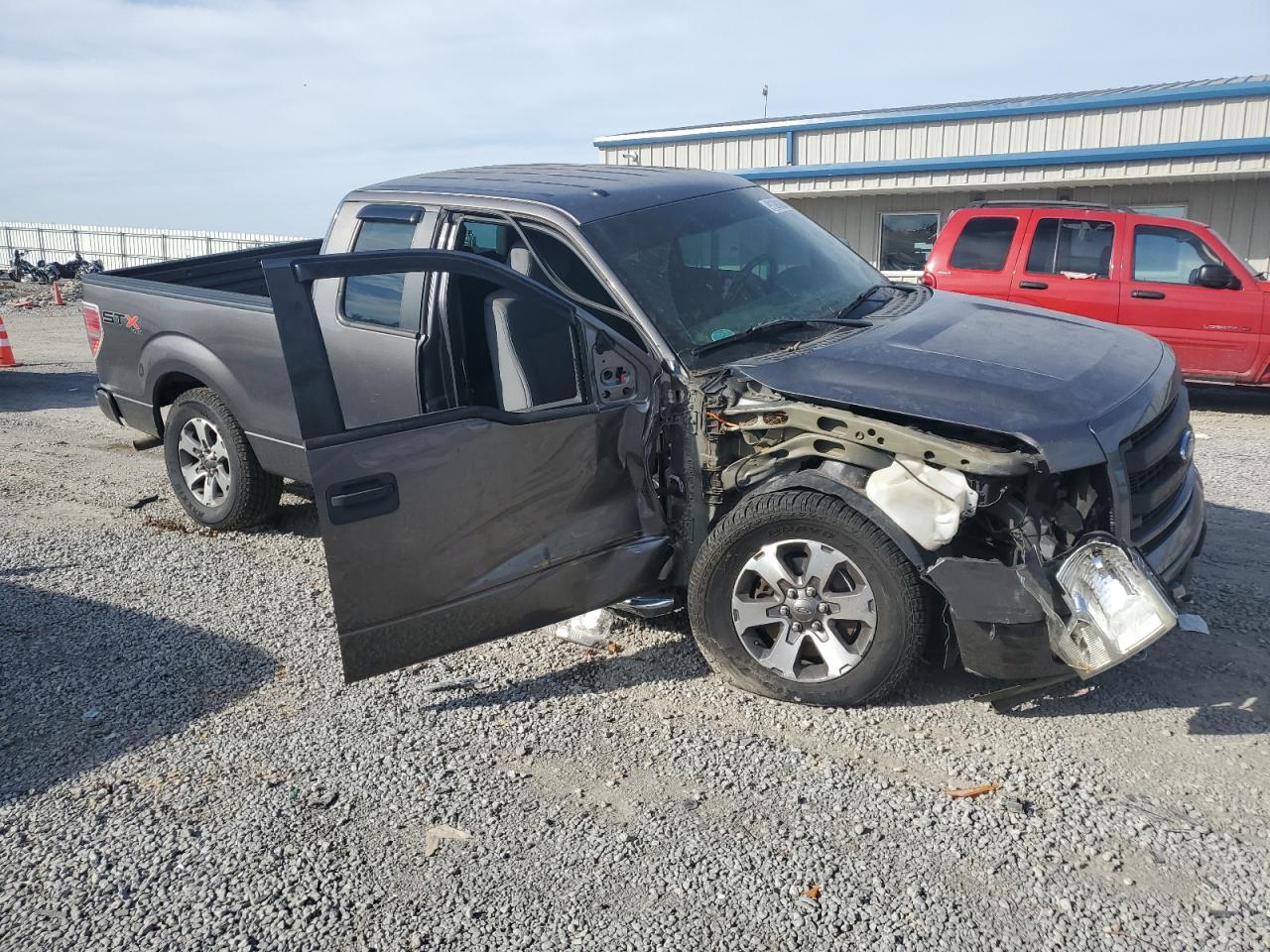 FORD F-150 SUPER CAB