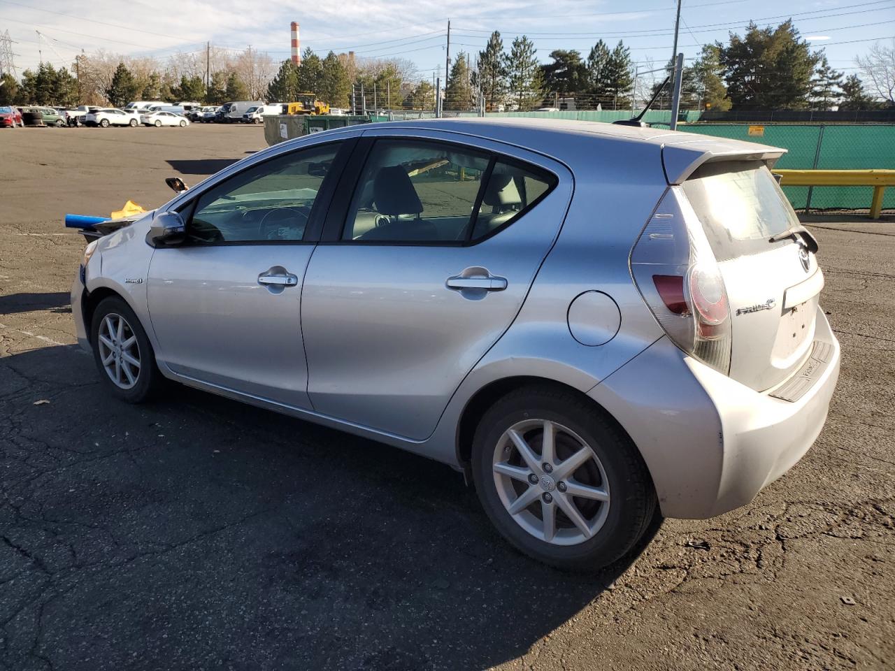 TOYOTA PRIUS C
