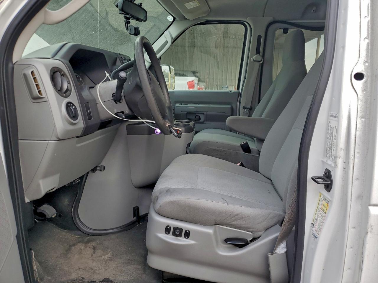 FORD ECONOLINE E350 SUPER DUTY WAGON