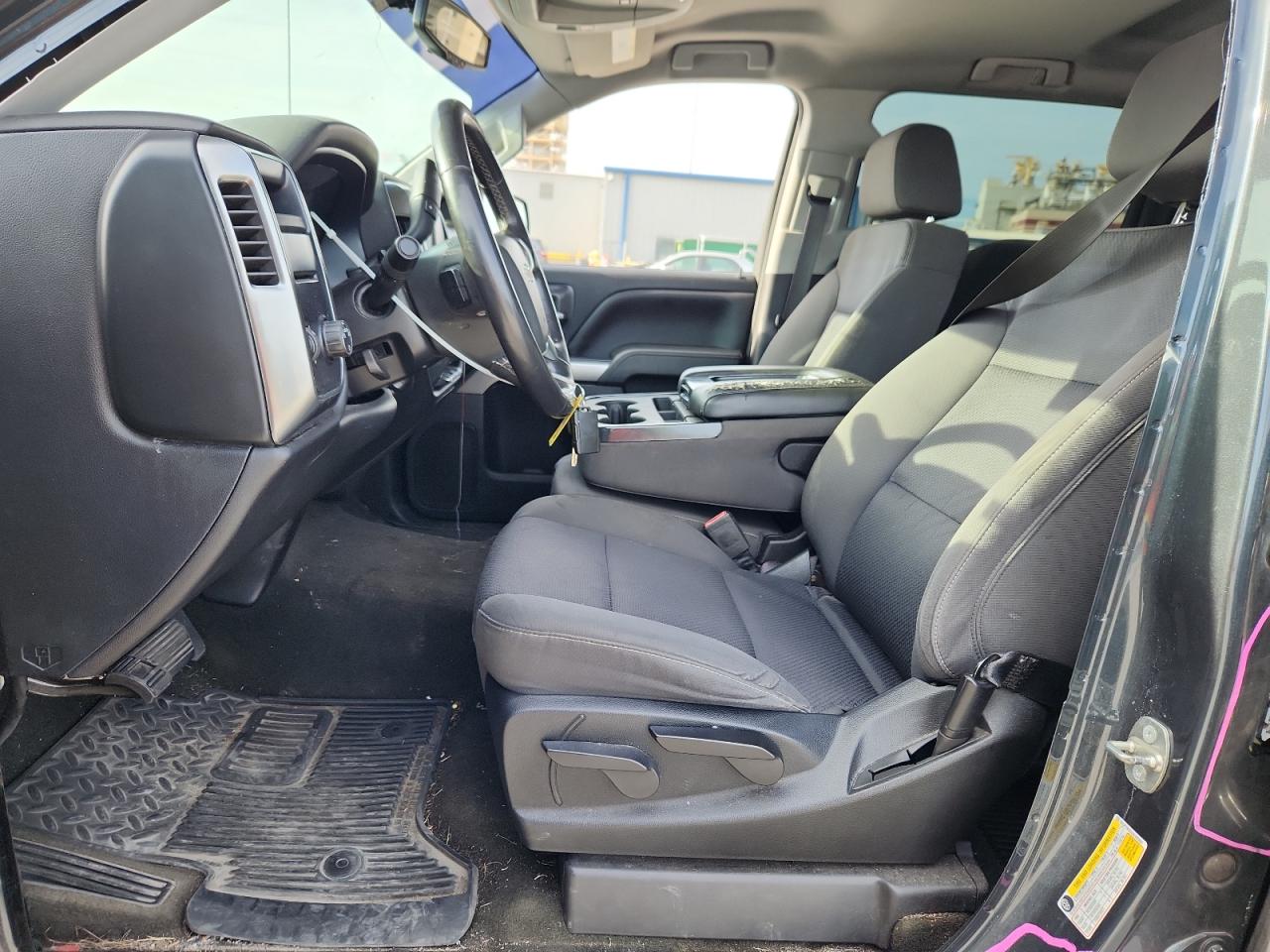 CHEVROLET SILVERADO C1500 LT