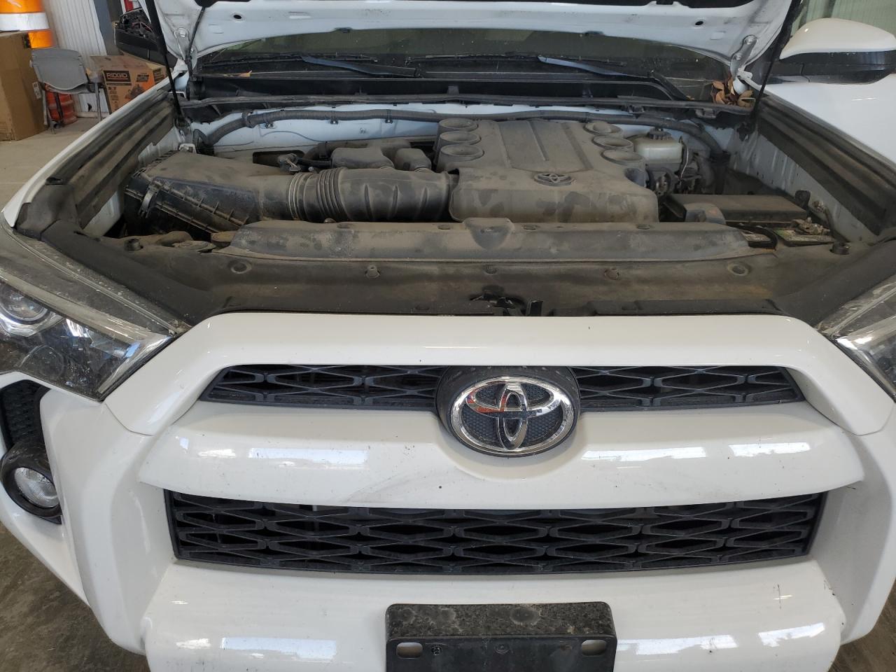 TOYOTA 4RUNNER SR5/SR5 PREMIUM