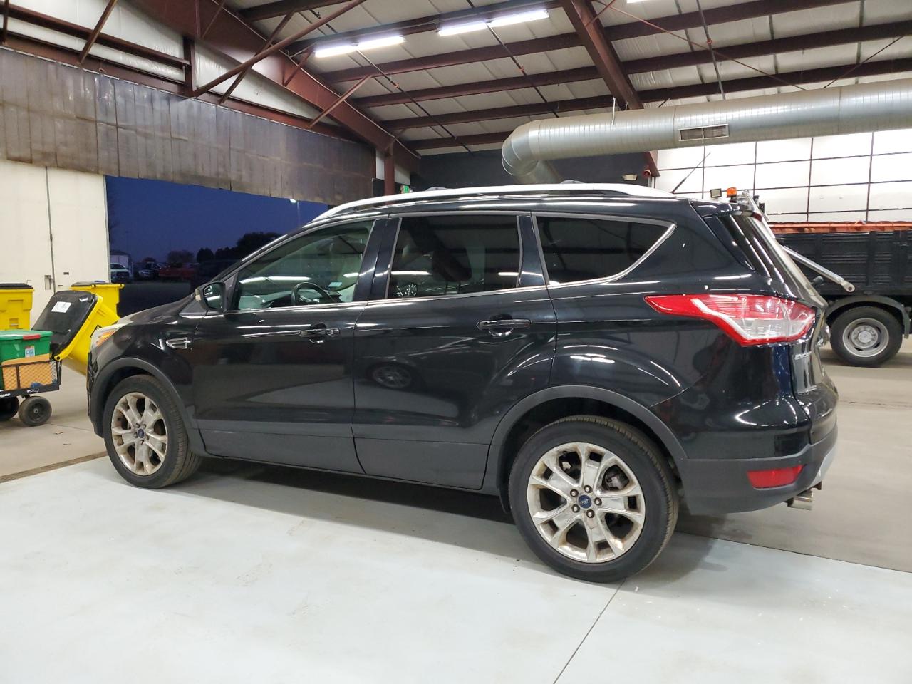 FORD ESCAPE TITANIUM