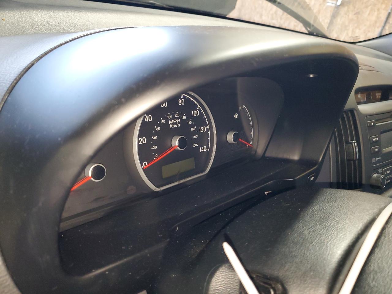 HYUNDAI ELANTRA BLUE