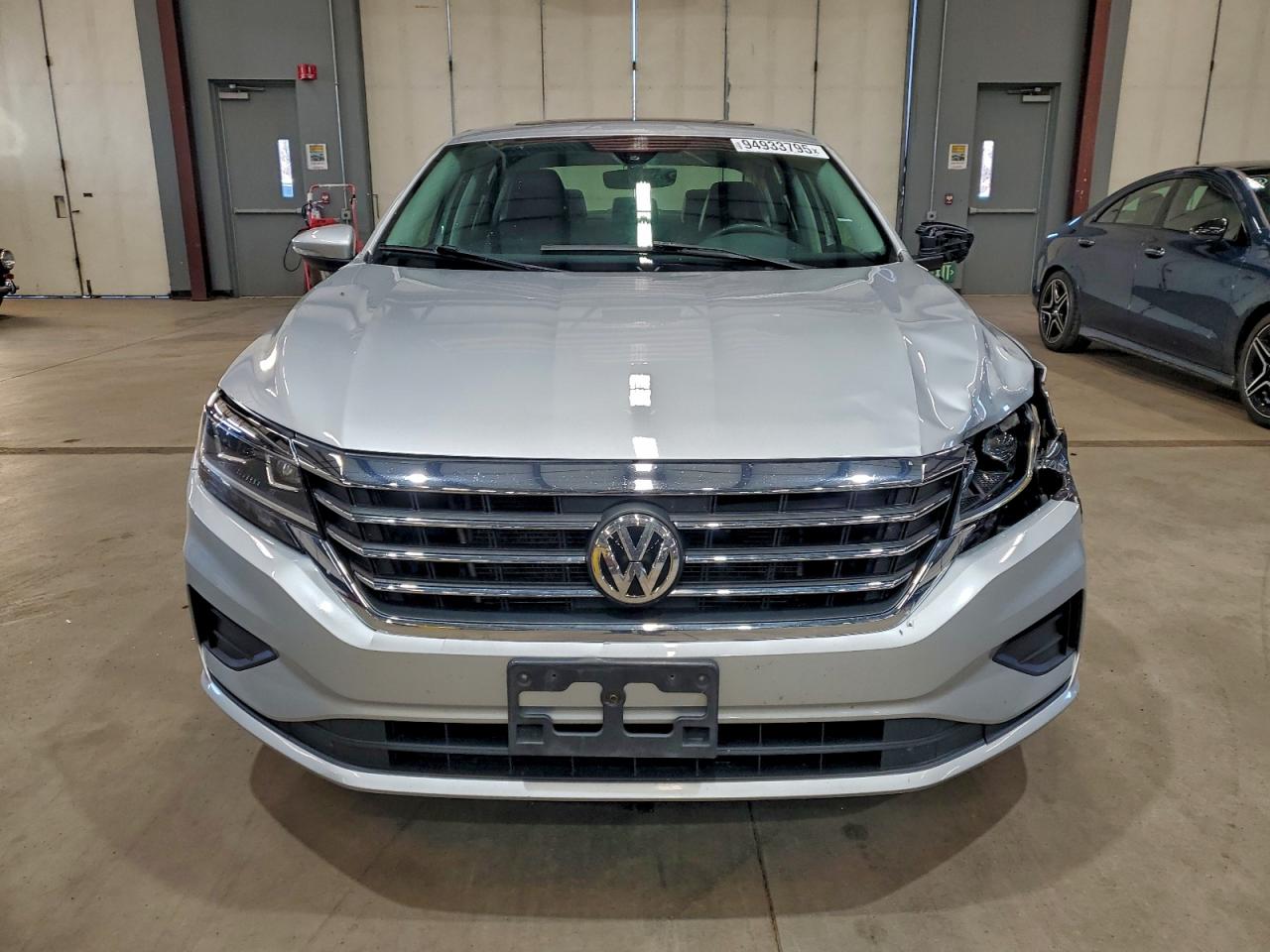 VOLKSWAGEN PASSAT SE