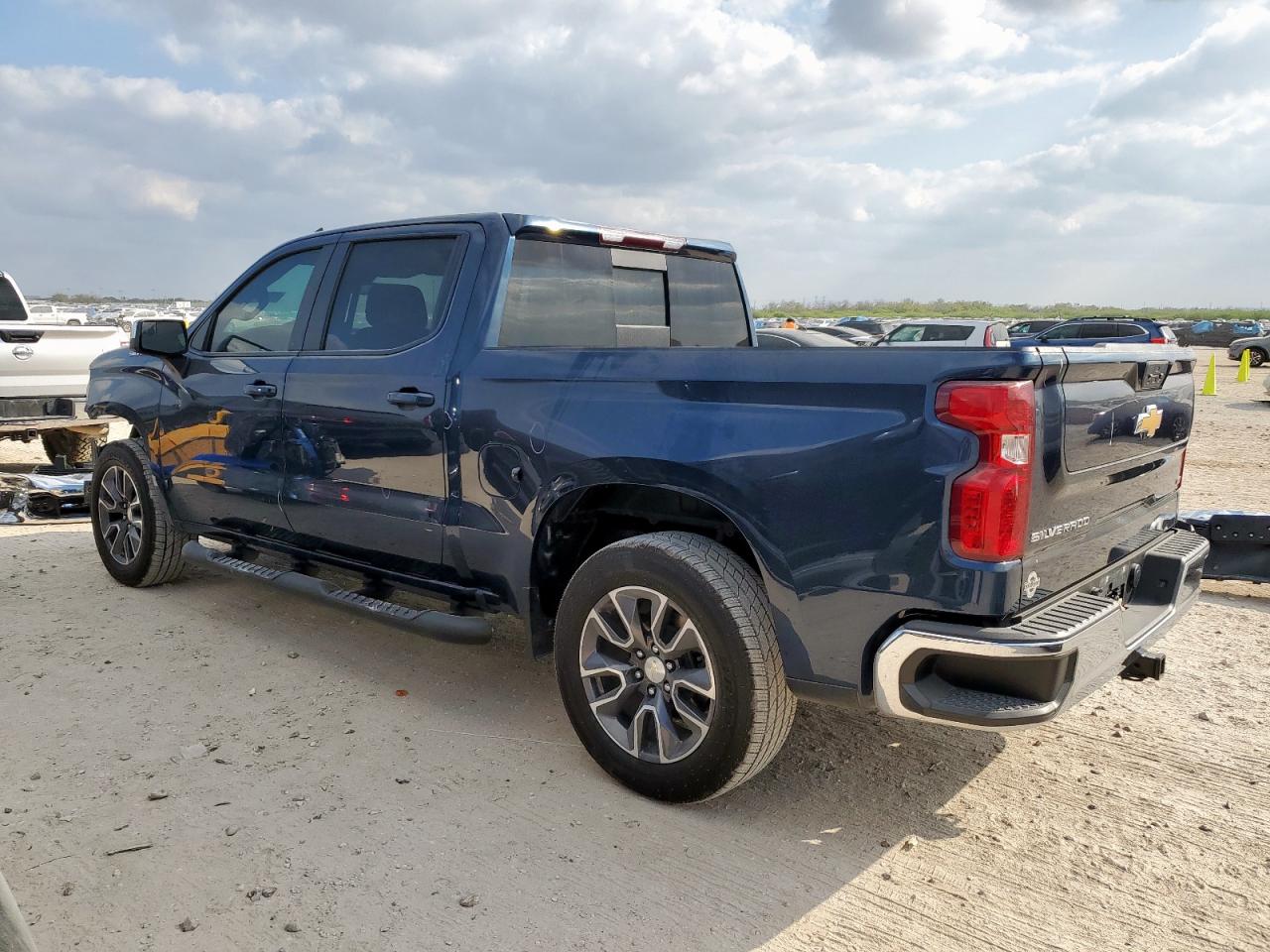 CHEVROLET SILVERADO C1500 LT