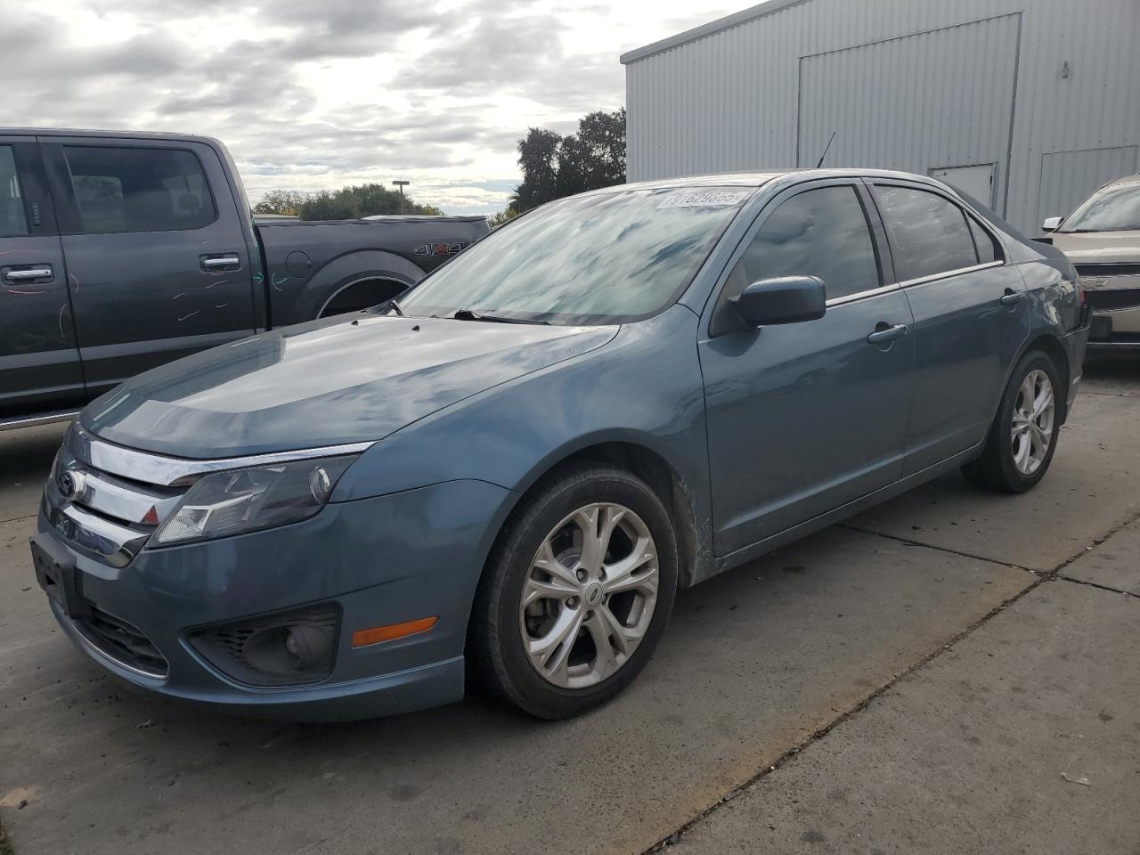 FORD FUSION SE