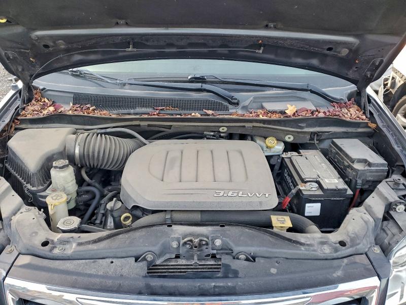 2013 CHRYSLER TOWN & COU #3301853957