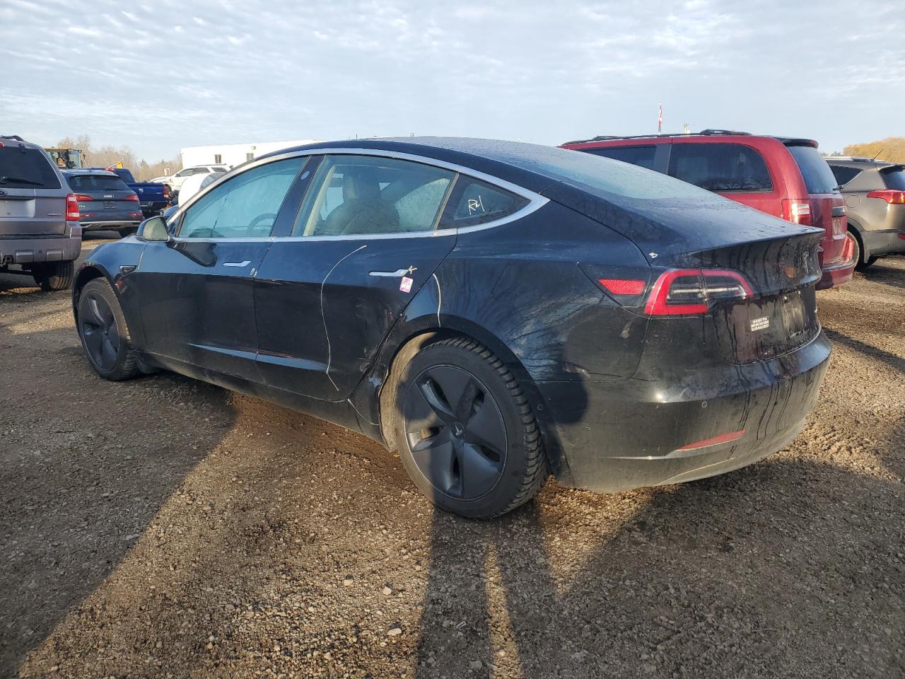 TESLA MODEL 3