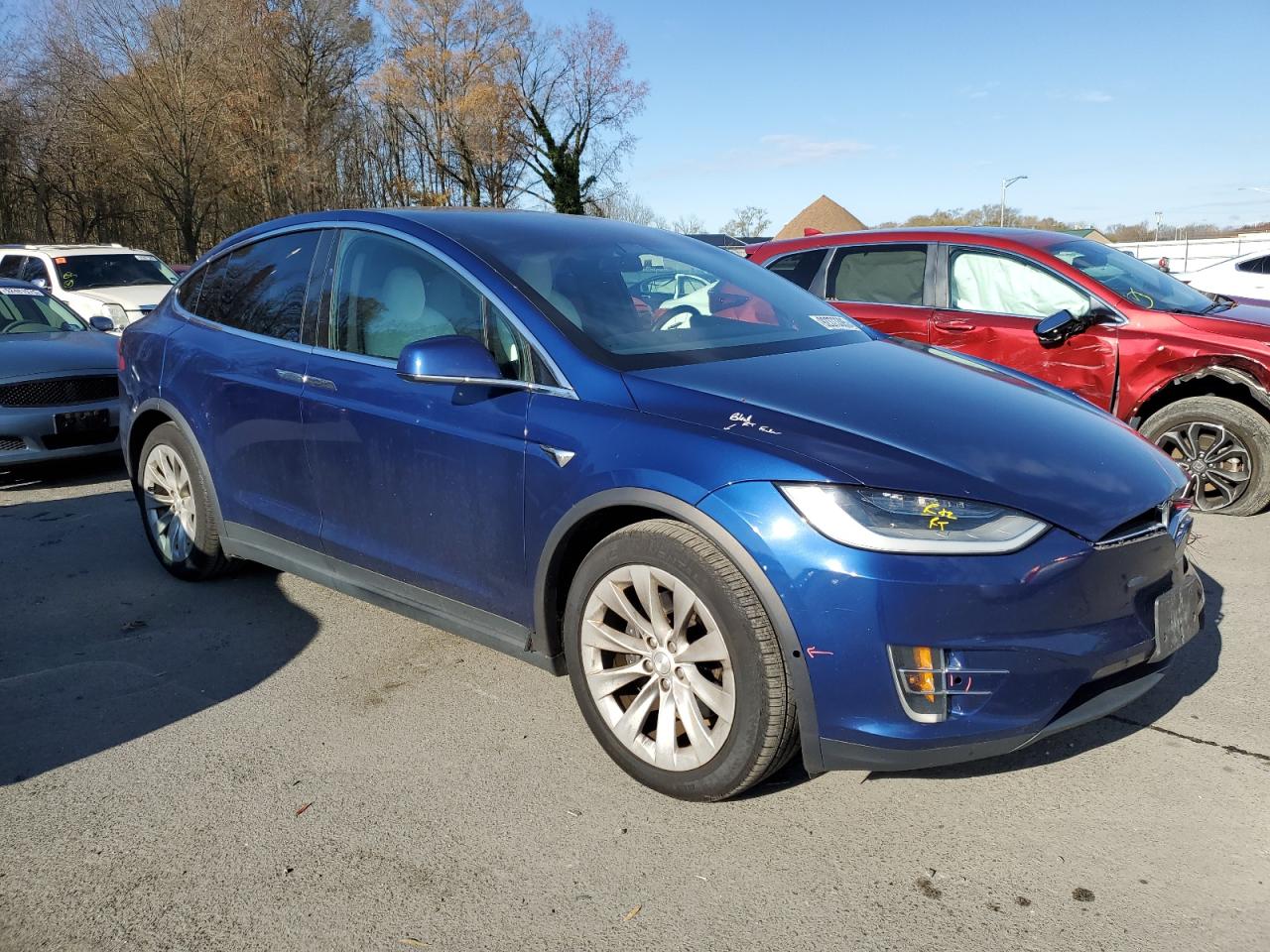 TESLA MODEL X