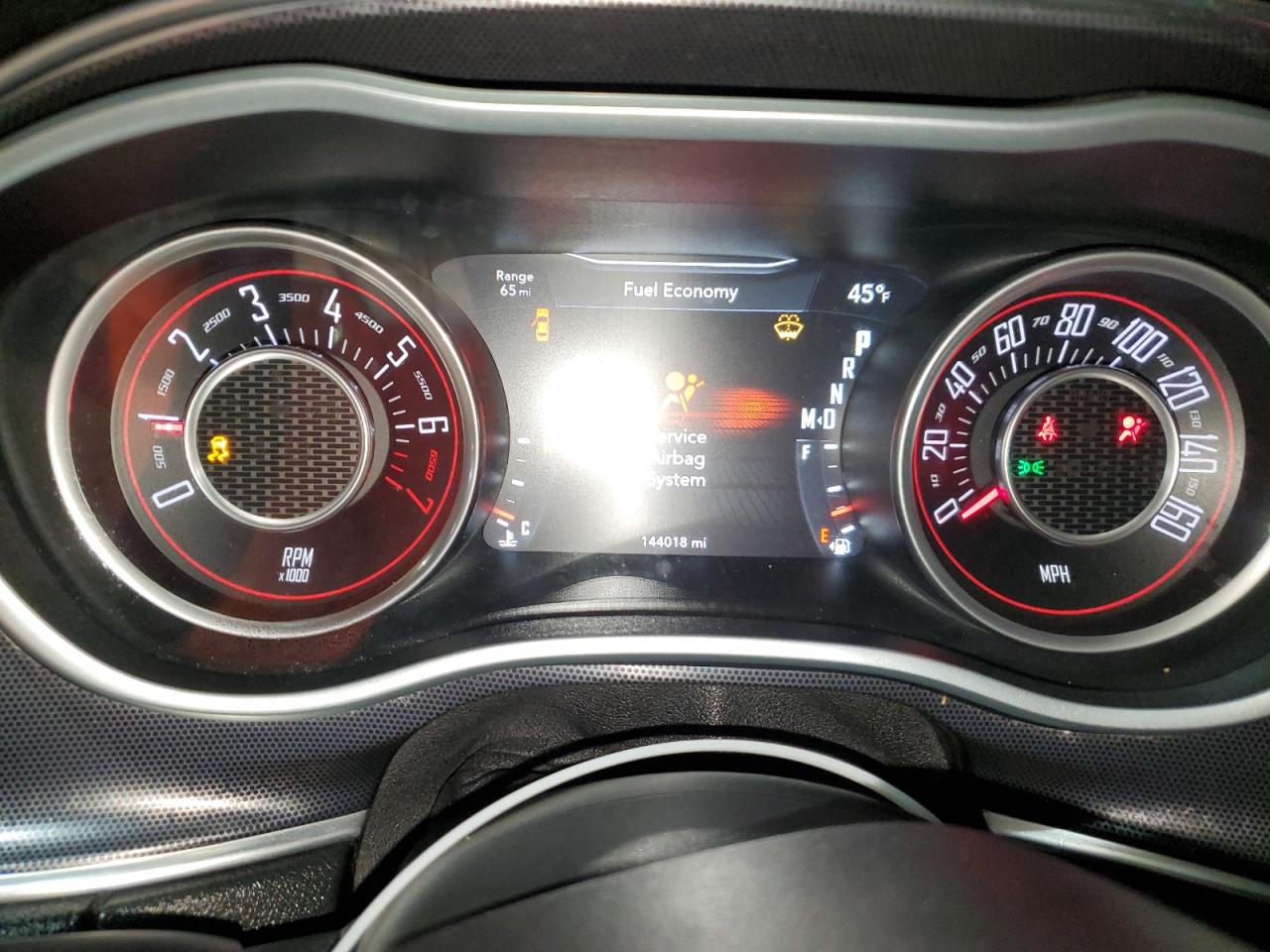 DODGE CHALLENGER SXT PLUS