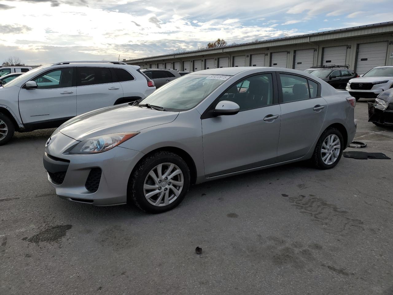 MAZDA 3 I