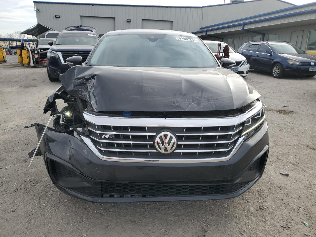 VOLKSWAGEN PASSAT R-LINE