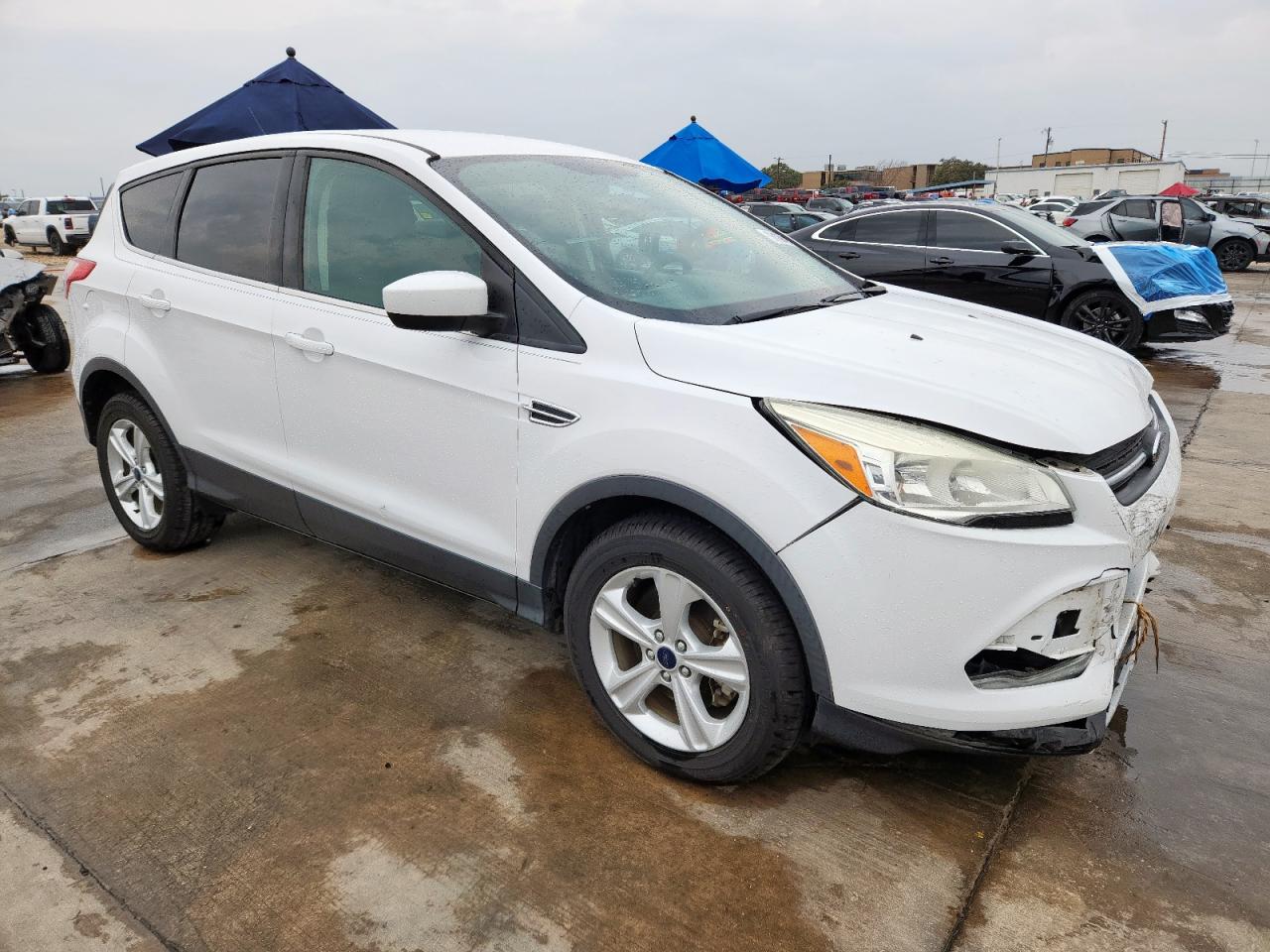 FORD ESCAPE SE