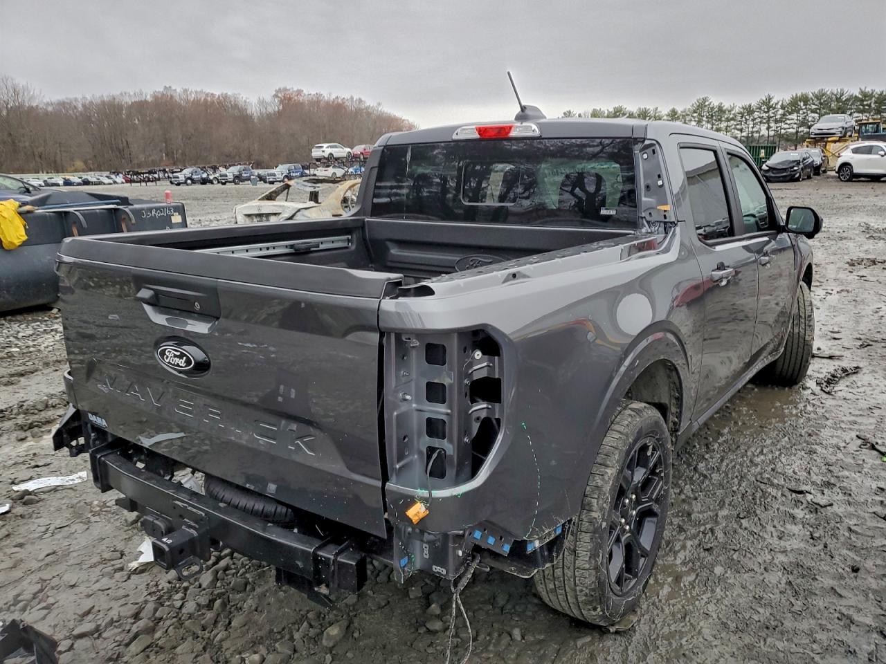 FORD MAVERICK LARIAT