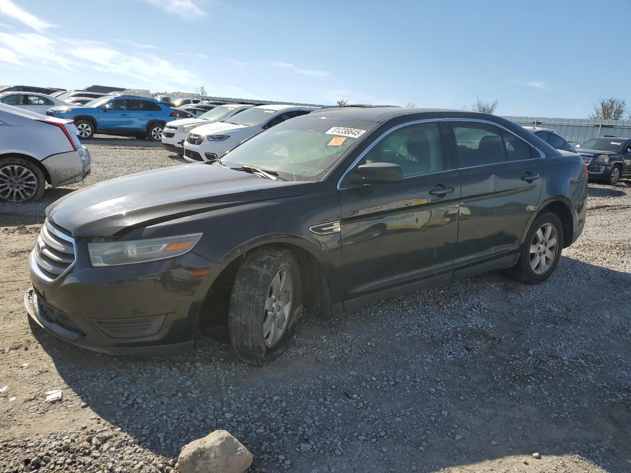 FORD TAURUS SE