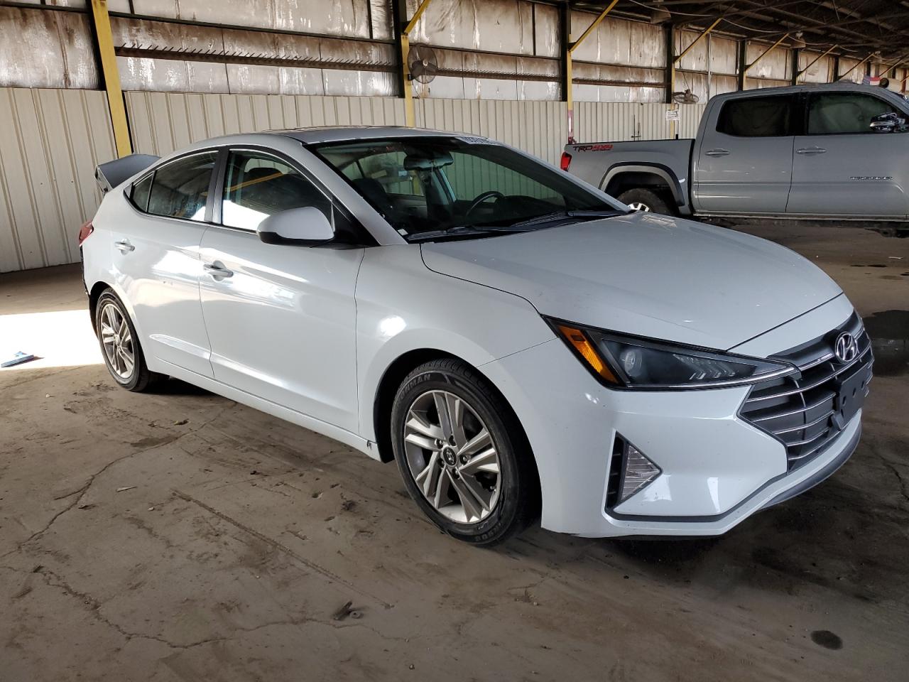 HYUNDAI ELANTRA SEL