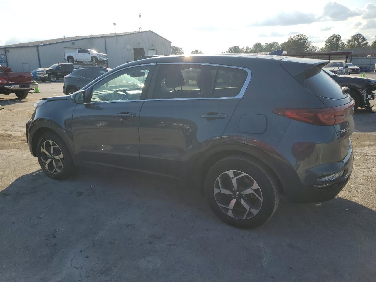 KIA SPORTAGE LX