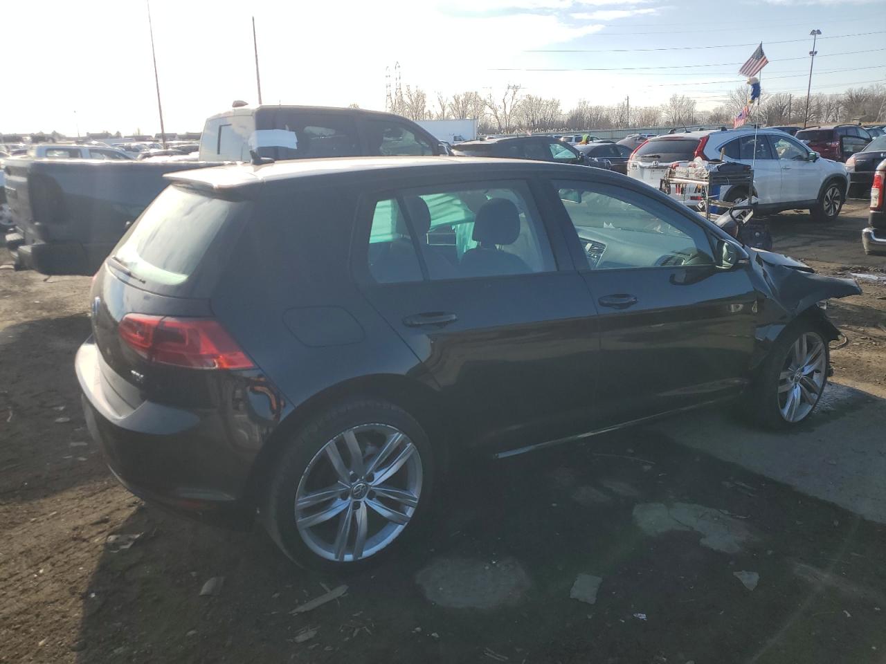 Lot #3318903912 2015 VOLKSWAGEN GOLF TDI
