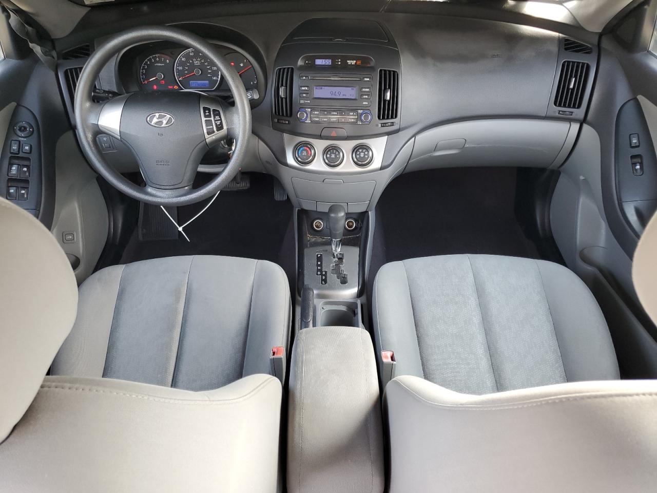 HYUNDAI ELANTRA BLUE