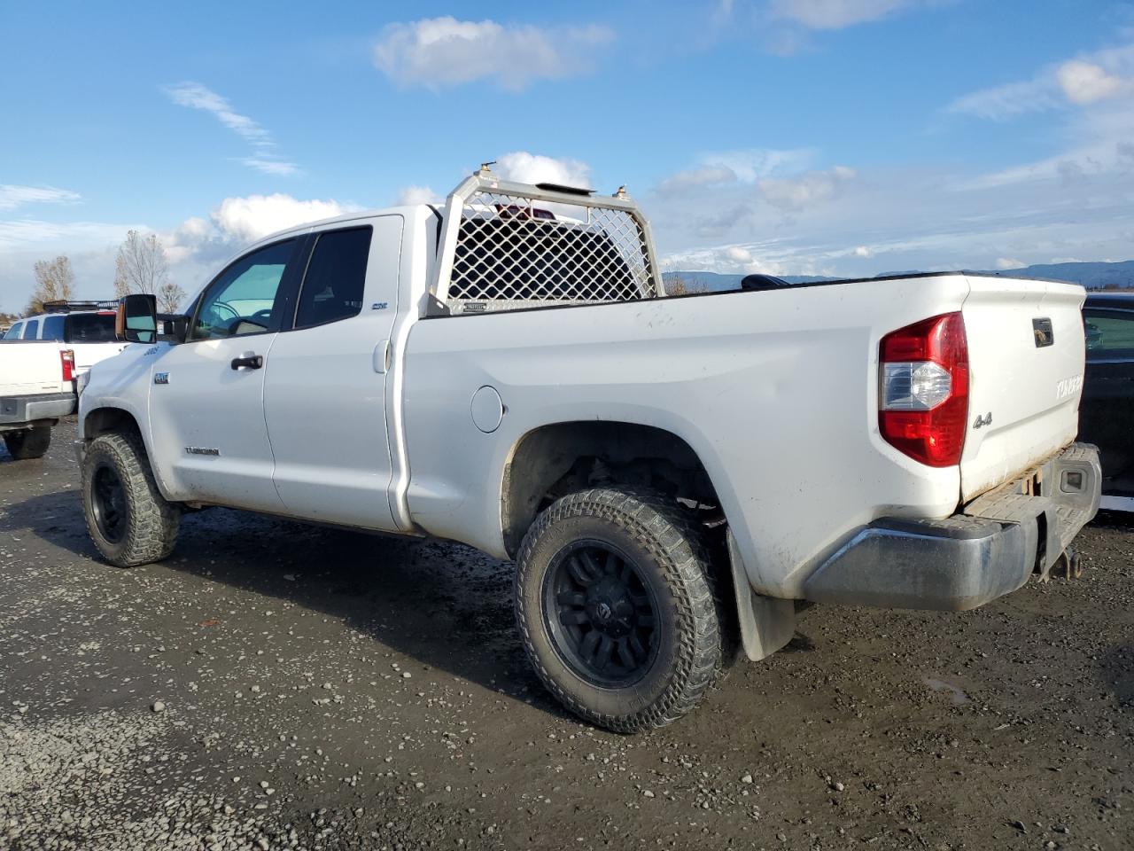 TOYOTA TUNDRA DOUBLE CAB SR