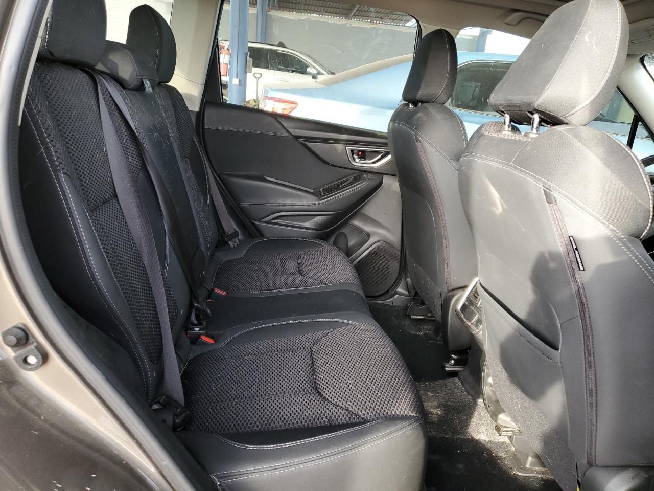 SUBARU FORESTER PREMIUM