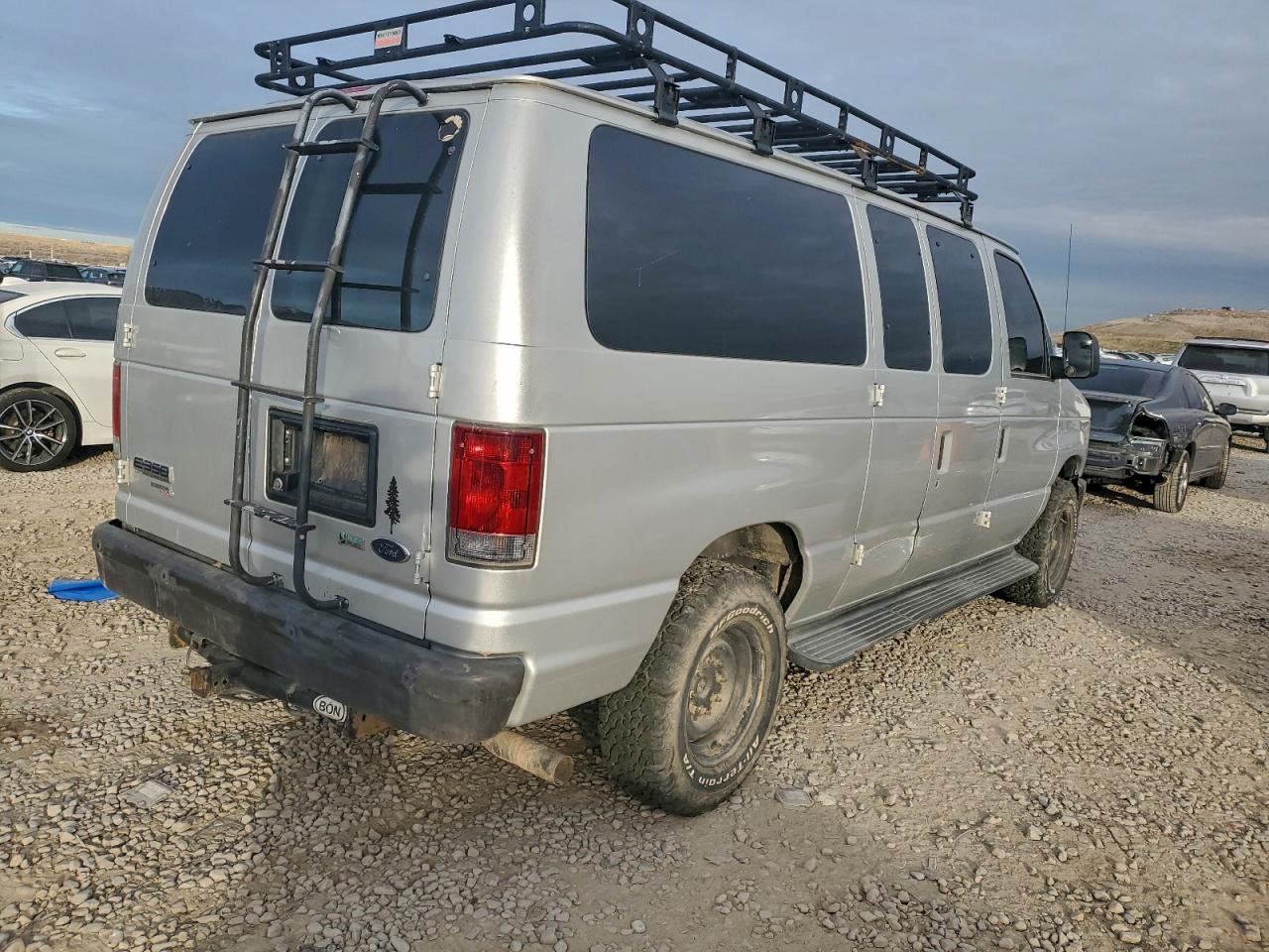 FORD ECONOLINE E350 SUPER DUTY WAGON