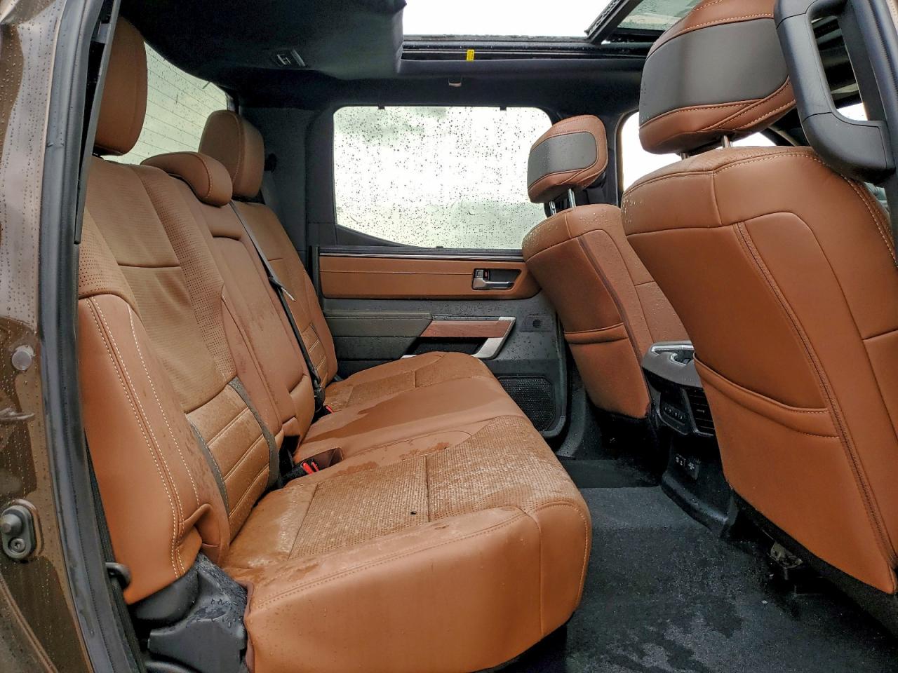 TOYOTA TUNDRA CREWMAX PLATINUM