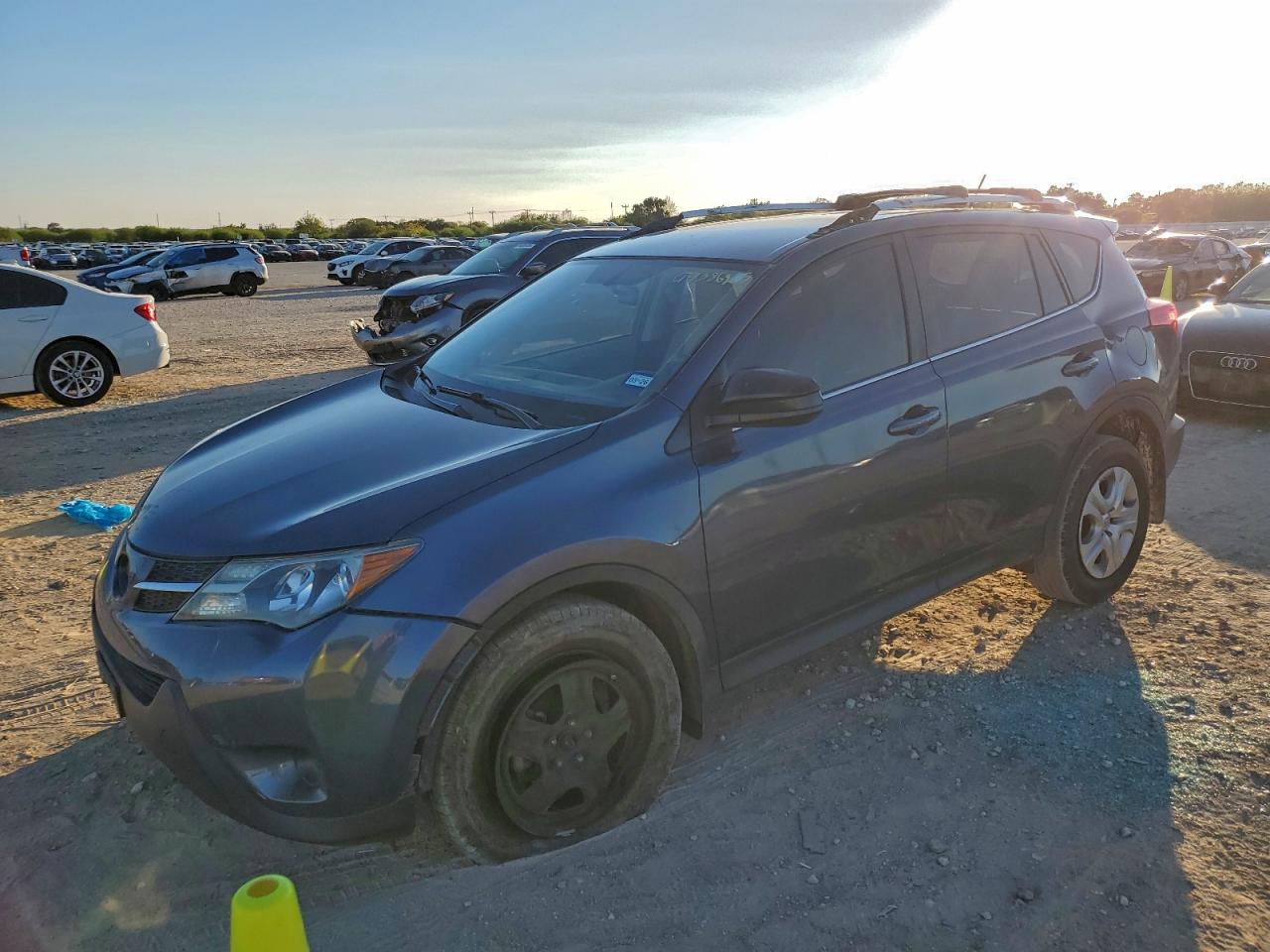TOYOTA RAV4 LE