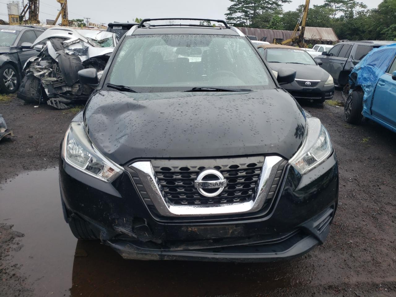 NISSAN KICKS S