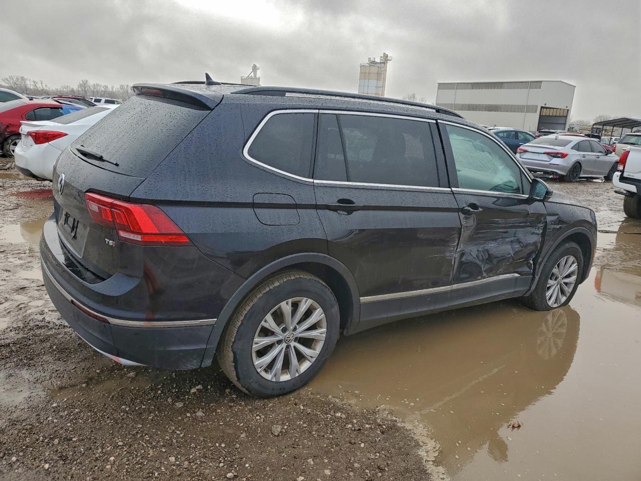 VOLKSWAGEN TIGUAN SE