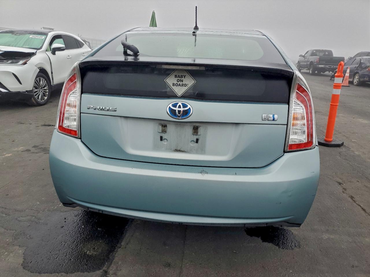 TOYOTA PRIUS