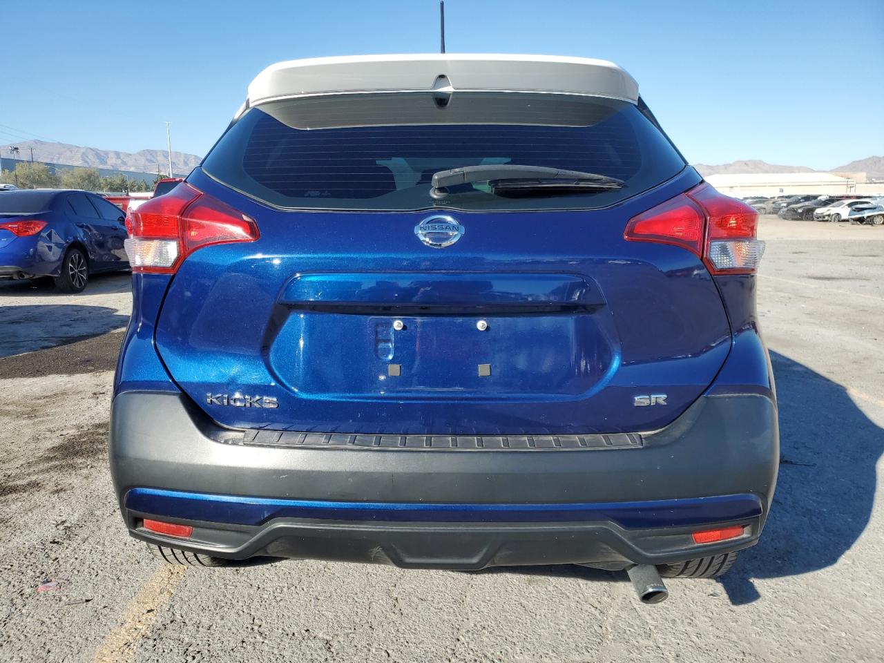 NISSAN KICKS S