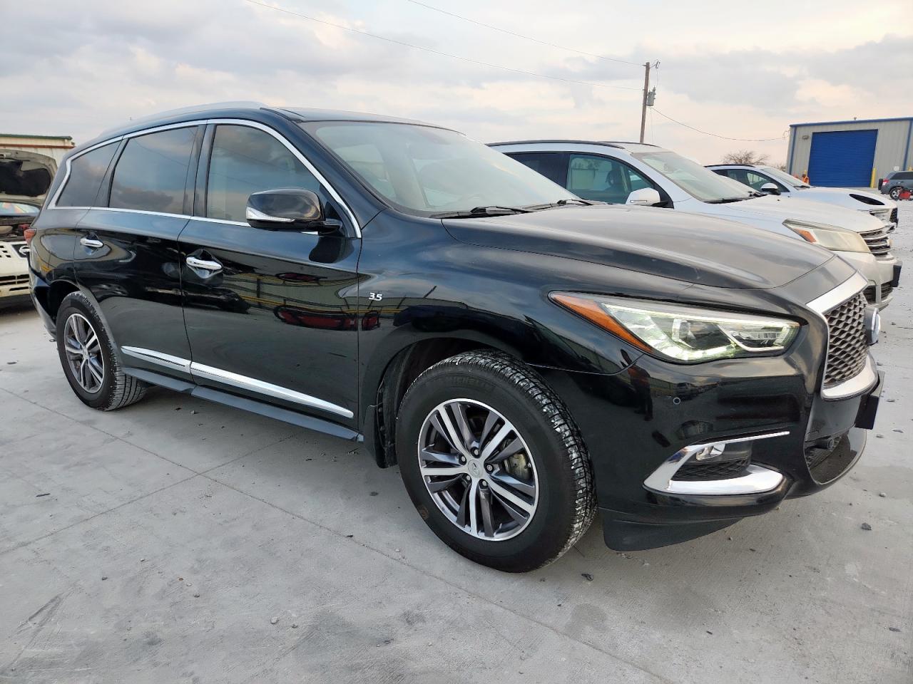 INFINITI QX60