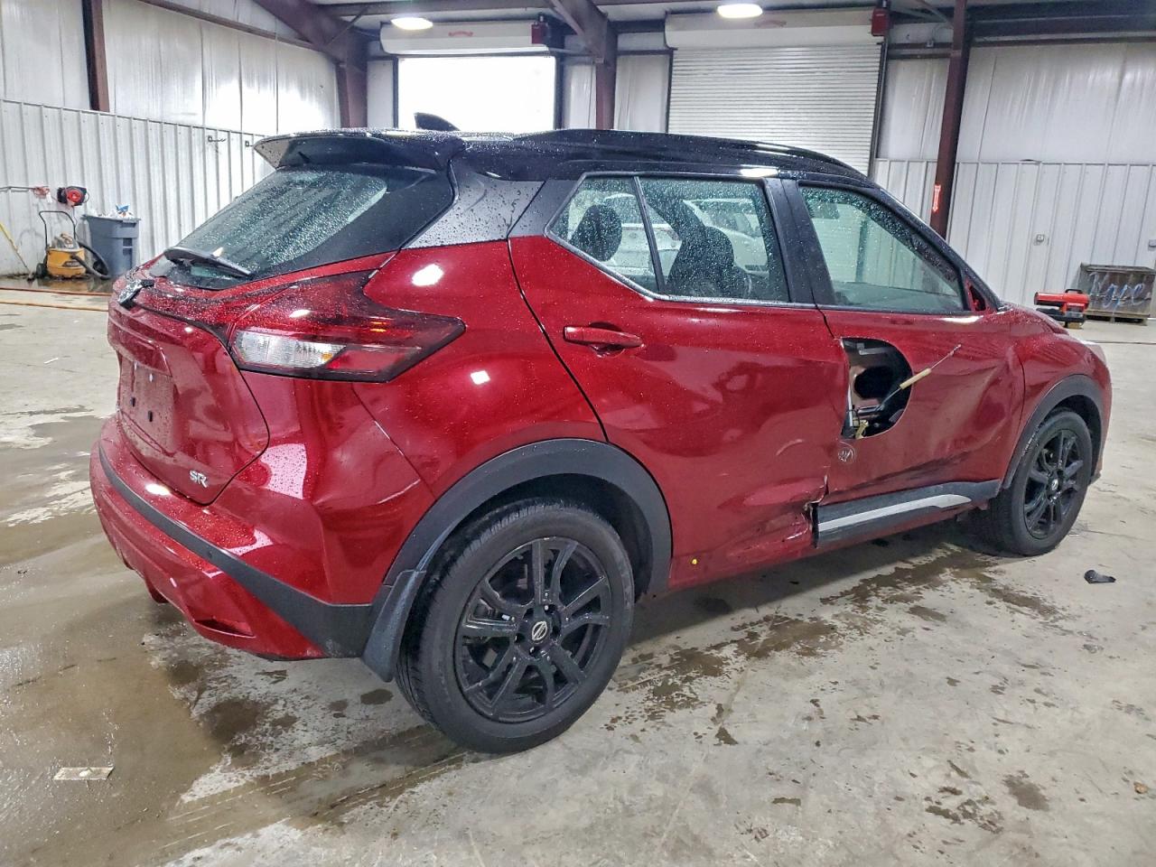 NISSAN KICKS SR