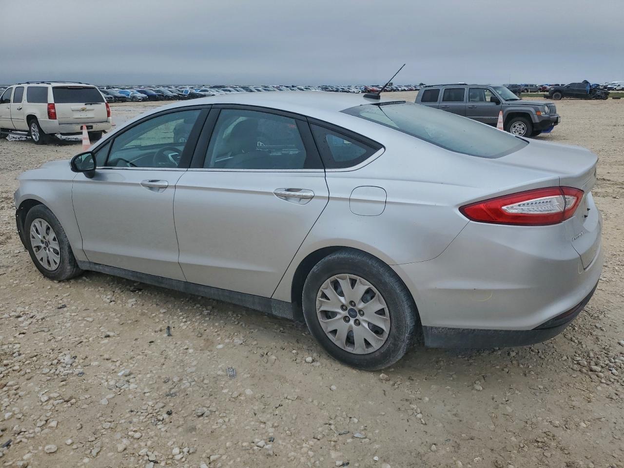 FORD FUSION S