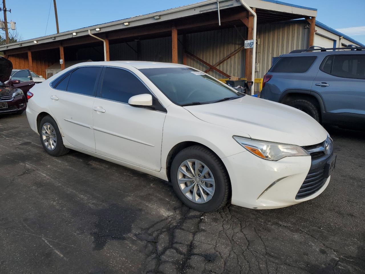 TOYOTA CAMRY LE