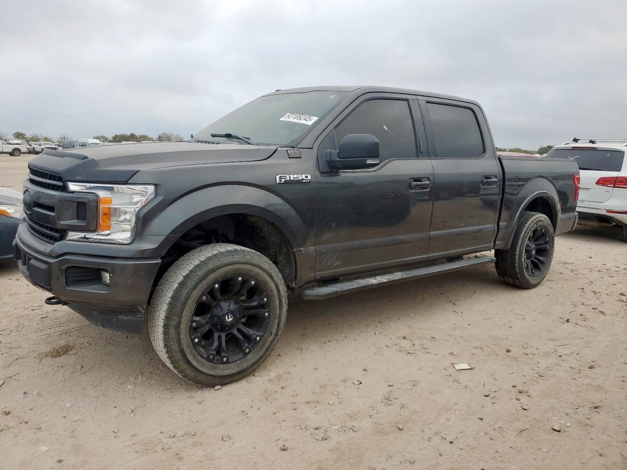FORD F-150 SUPERCREW